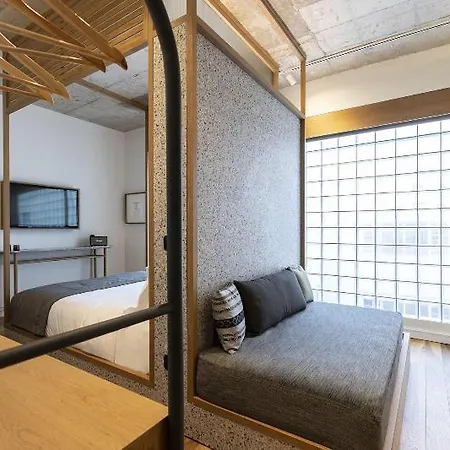 Ergon House Hotell