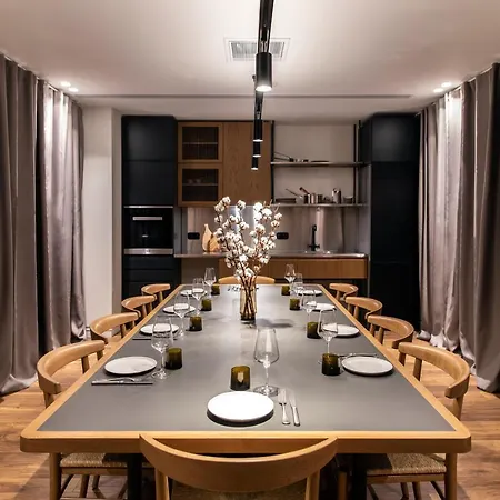 Ergon House Hotell